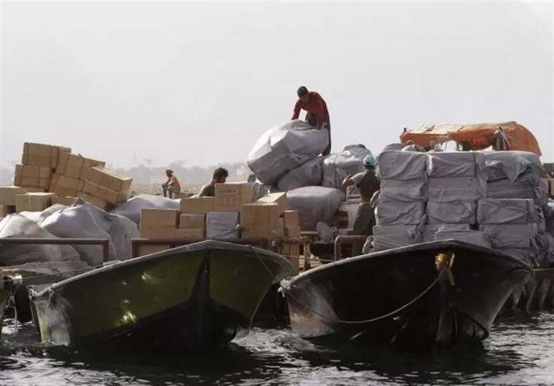 توقیف لنج ۴۱ میلیارد تومانی کالای قاچاق در بوشهر