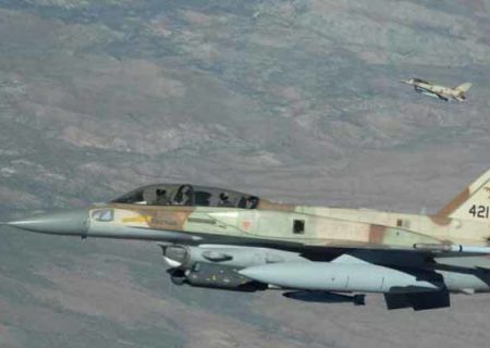 پرواز جنگنده‌های رژیم صهیونیستی بر فراز غزه